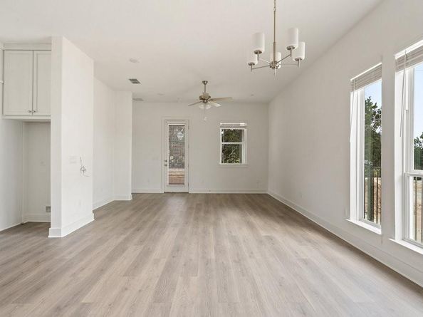2000 Kit CIR, Austin TX 78758