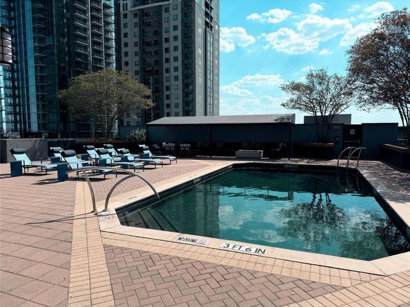 54 Rainey ST 405, Austin TX 78701