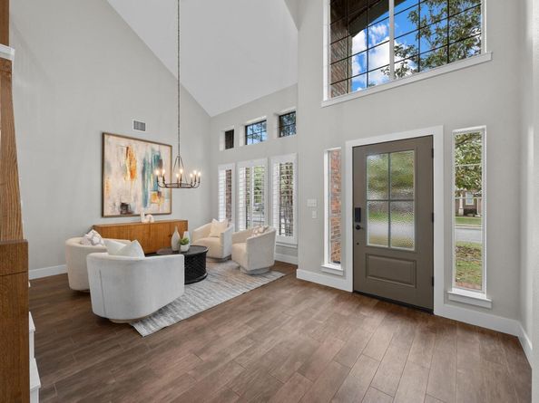 6900 Magenta LN, Austin TX 78739