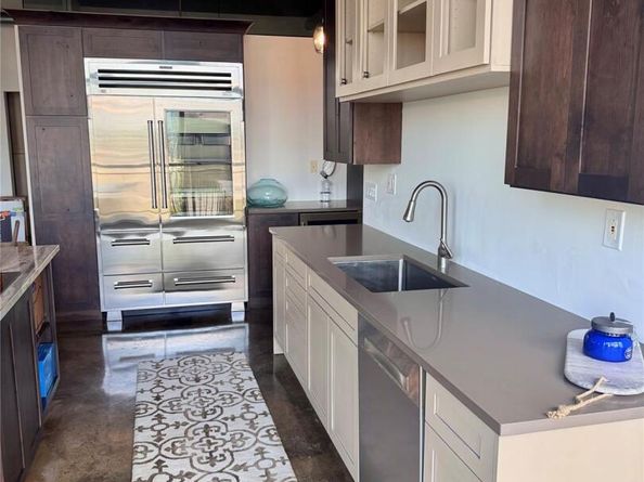 311 W 5th ST 905, Austin TX 78701