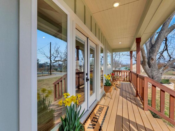 2102 S Church ST, Georgetown TX 78626