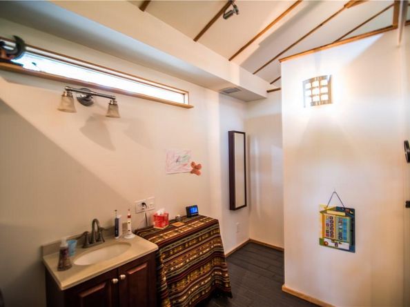 2713 Sweeney LN, Austin TX 78723