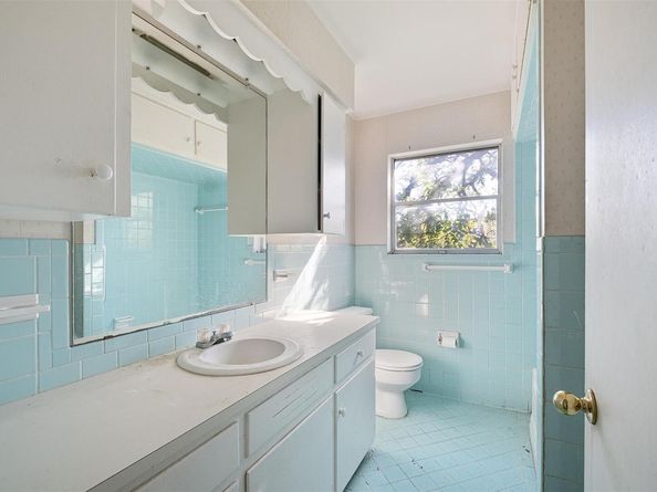 1616 Sunnyvale ST, Austin TX 78741