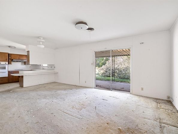 1616 Sunnyvale ST, Austin TX 78741