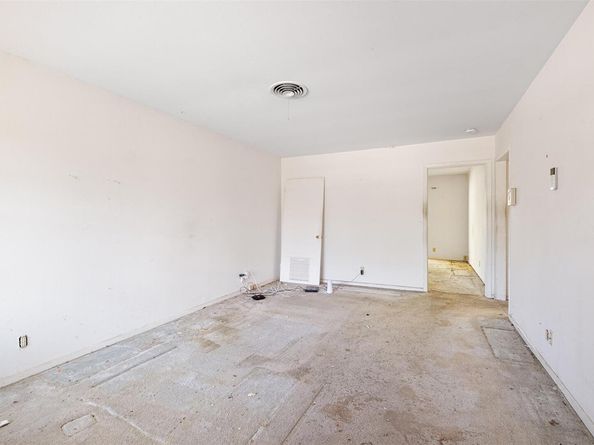 1616 Sunnyvale ST, Austin TX 78741