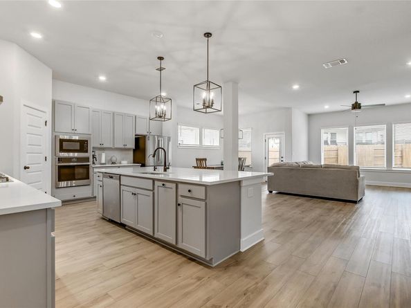 1016 Dog Iron ST, Georgetown TX 78633