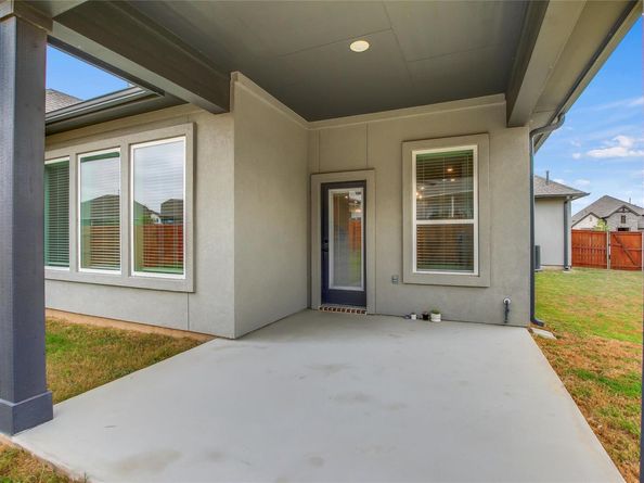 1016 Dog Iron ST, Georgetown TX 78633