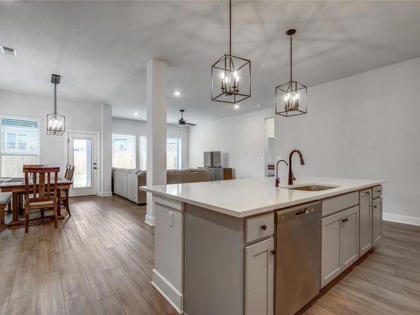 1016 Dog Iron ST, Georgetown TX 78633