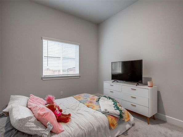 1016 Dog Iron ST, Georgetown TX 78633