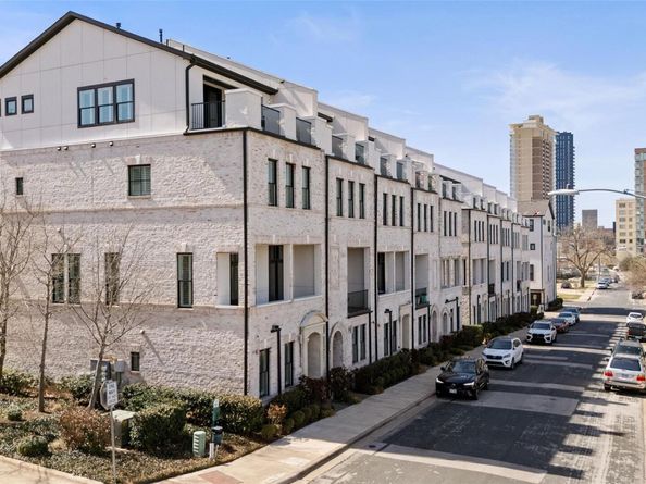 1023 Juniper ST, Austin TX 78702