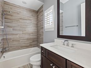 1023 Juniper ST, Austin TX 78702
