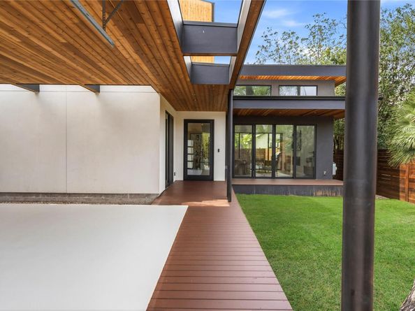 2306 S 2nd ST, Austin TX 78704