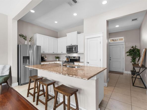 13001 Hymeadow DR 3, Austin TX 78729