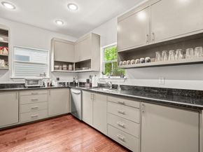 2111 E 8th ST, Austin TX 78702