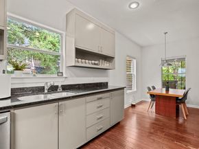 2111 E 8th ST, Austin TX 78702