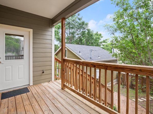 2111 E 8th ST, Austin TX 78702