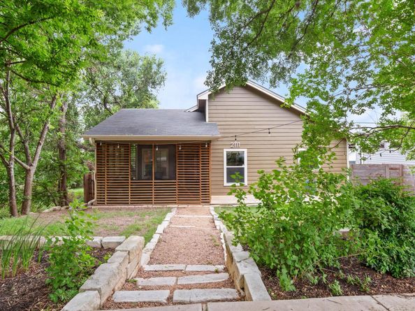 2111 E 8th ST, Austin TX 78702