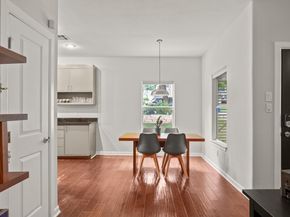 2111 E 8th ST, Austin TX 78702