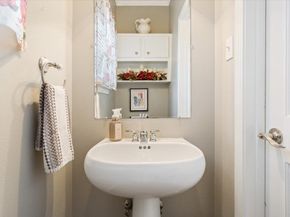 1306 Ash ST, Georgetown TX 78626