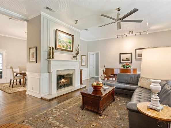 1306 Ash ST, Georgetown TX 78626