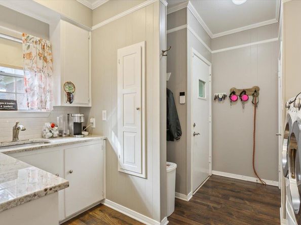 1306 Ash ST, Georgetown TX 78626