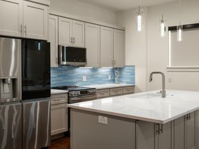 1101 Ivean Pearson RD E201, Leander TX 78645