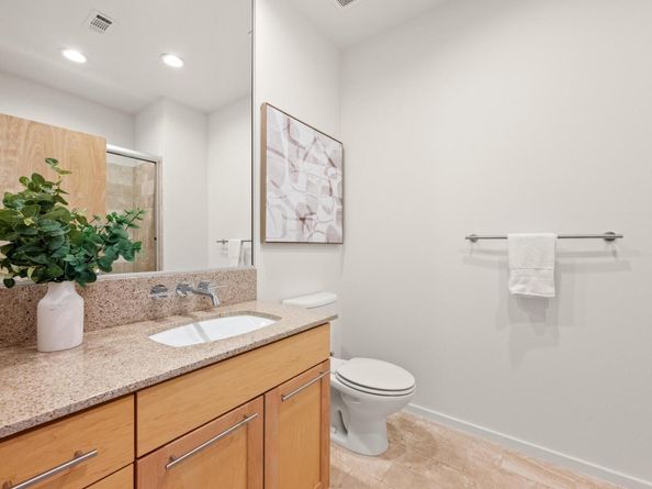 1600 Barton Springs RD 5601, Austin TX 78704