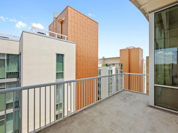 1600 Barton Springs RD 5601, Austin TX 78704