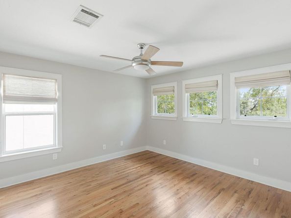 2305 E 8th ST, Austin TX 78702