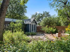 2305 E 8th ST, Austin TX 78702