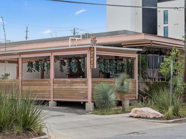 2305 E 8th ST, Austin TX 78702