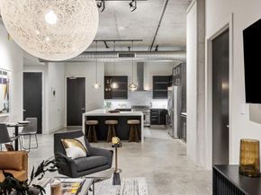 800 W 5th ST 703, Austin TX 78703