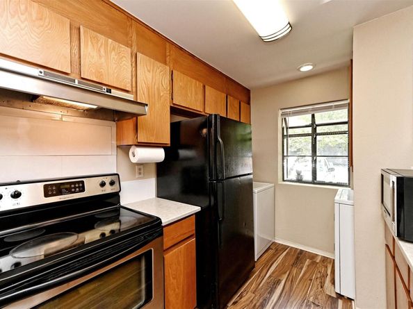 7122 Wood Hollow DR 51, Austin TX 78731