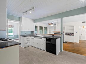 2101 Stamford LN, Austin TX 78703