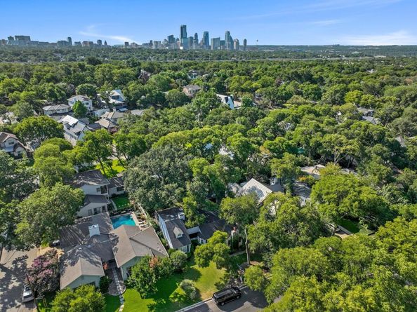 2101 Stamford LN, Austin TX 78703