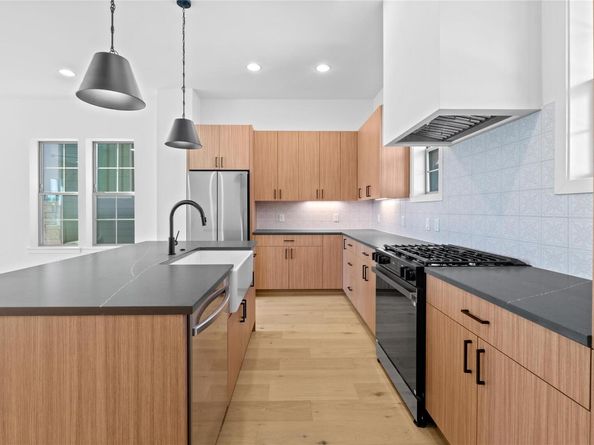 3500 Pecan Springs RD 4, Austin TX 78723