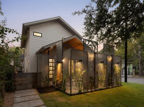 1401 E 3rd ST 1, Austin TX 78702