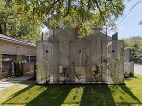 1401 E 3rd ST 1, Austin TX 78702