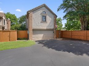 11310 Spicewood Club DR 19, Austin TX 78750