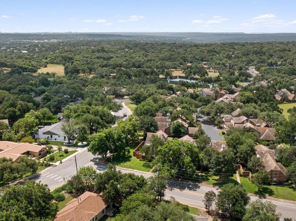 11310 Spicewood Club DR 19, Austin TX 78750
