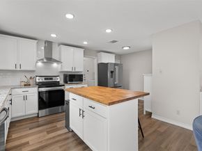 11310 Spicewood Club DR 19, Austin TX 78750