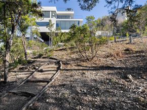 6607 W Courtyard Dr, Austin TX 78730