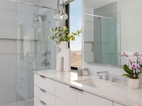 6607 W Courtyard Dr, Austin TX 78730