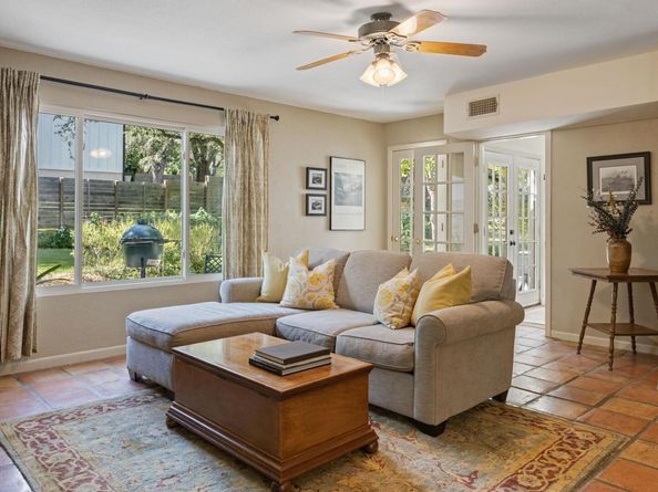 820 Castle Ridge RD, Austin TX 78746