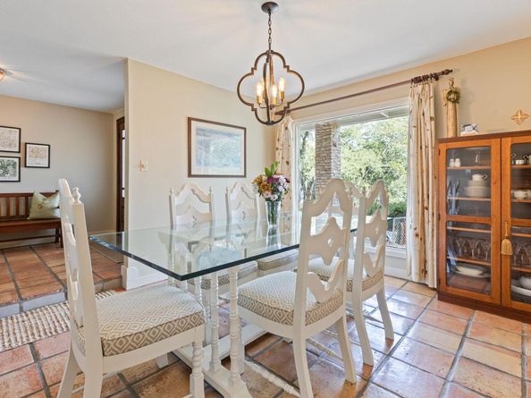 820 Castle Ridge RD, Austin TX 78746