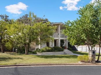 820 Castle Ridge RD