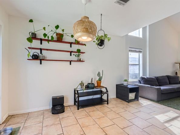 7808 Portland TRL, Austin TX 78729