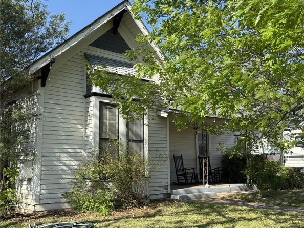 505 E 8th ST, Georgetown TX 78626