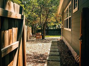 1008 Walter ST, Austin TX 78702