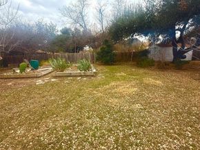 9511 Meadowheath DR, Austin TX 78729